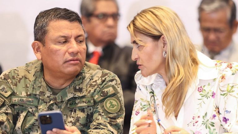 MC Convoca a la Fiscal Idamis y al Vicealmirante Francisco Sánchez al Congreso de Puebla
