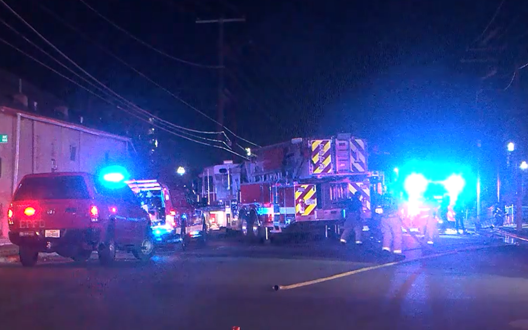 Investigación sobre incendio intencional en viviendas cerca del centro de El Paso