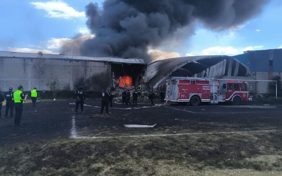 Desplome de Avioneta en Toluca: Tragedia para una Familia de 3 Niños y el Equipo Aéreo