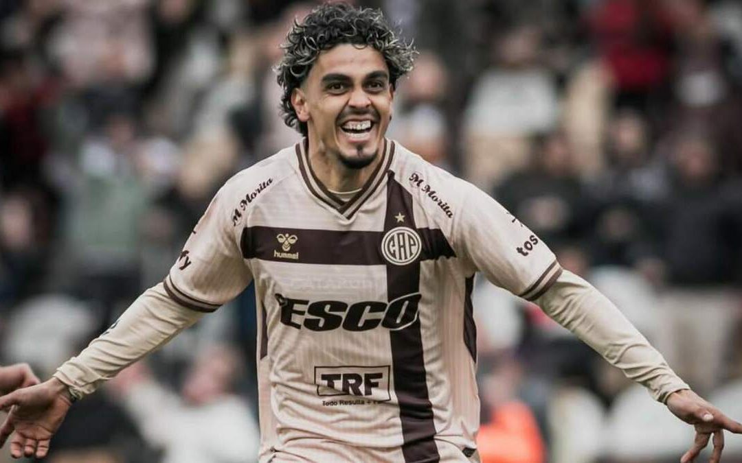 Fichaje Pumas: El Club Busca Asegurar a Ronaldo Martínez, Delantero Paraguayo