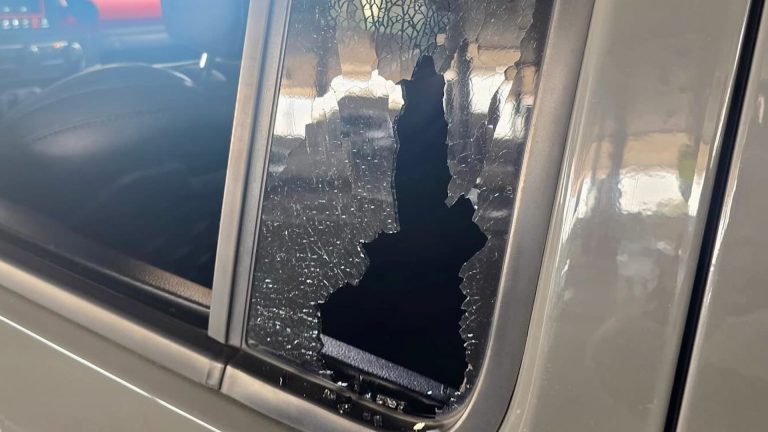 Investigación sobre Banda de Ladrones de Jeeps: ¡Tome Precauciones de Seguridad!