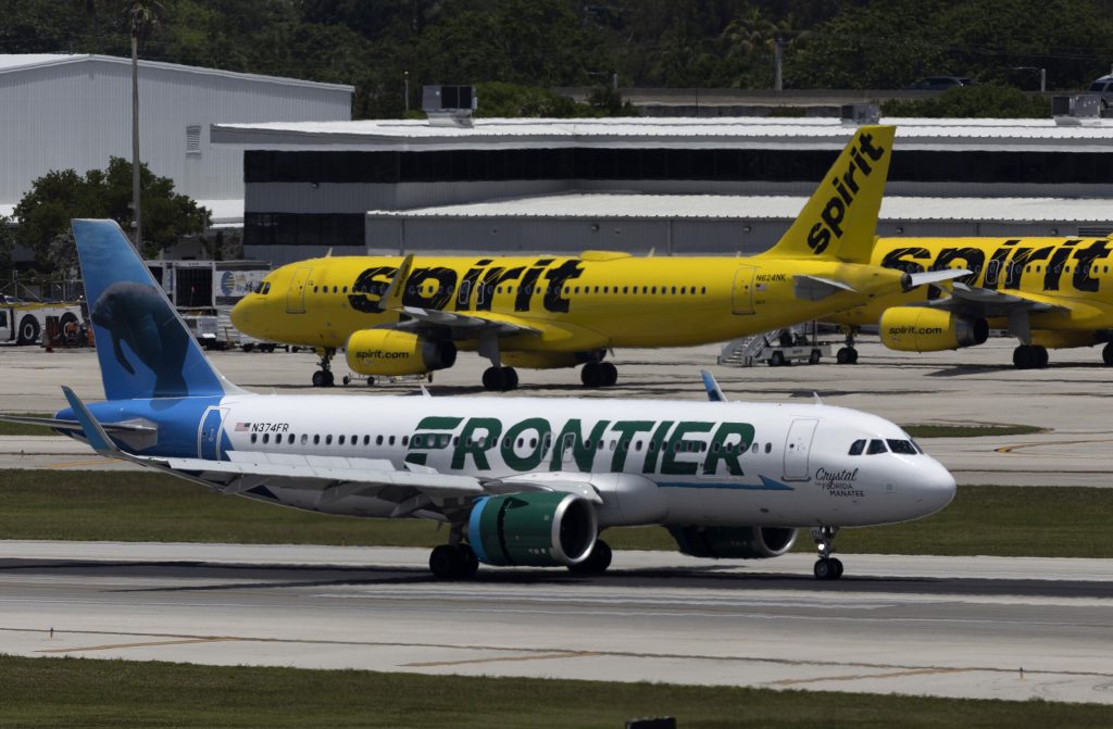 Cambio de CEO en Frontier Airlines: Barry Biffle deja su puesto y James Dempsey asume el liderazgo