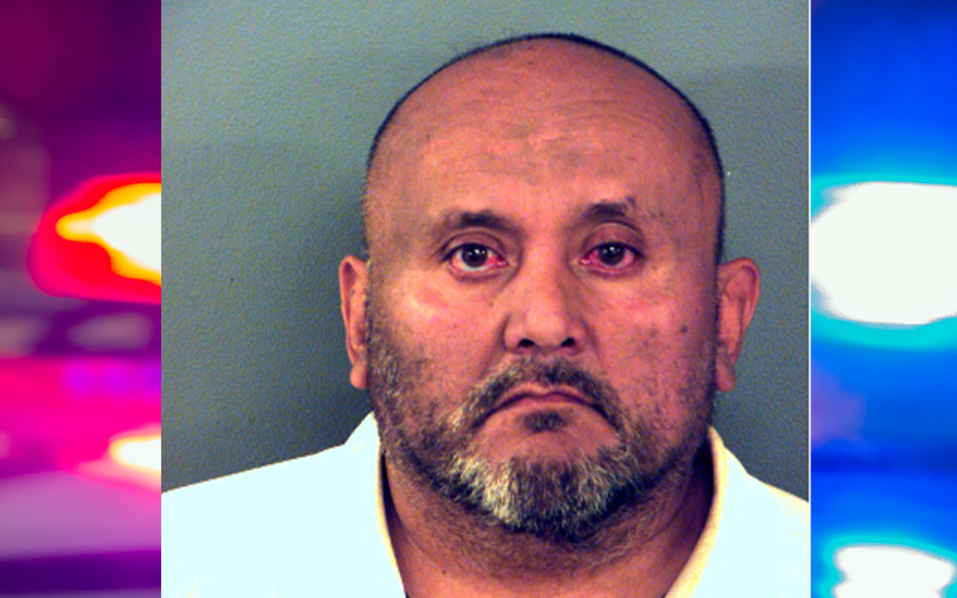 Arresto en El Paso por Crueldad Animal: Hombre Deja a Perro Muerto y Otros Maltratados