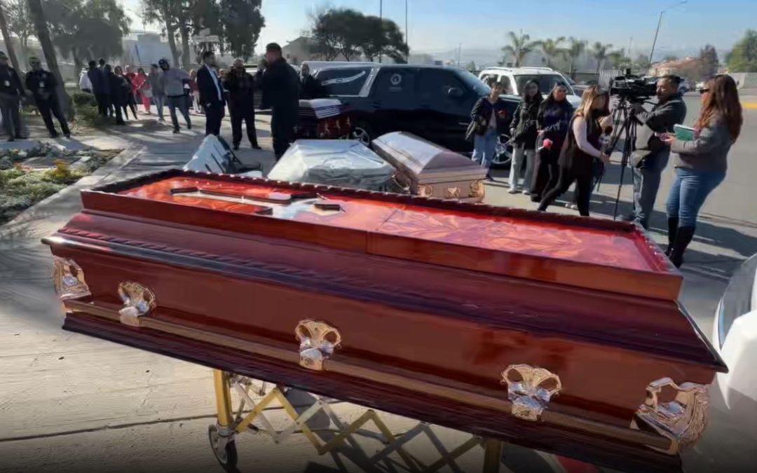 Agencias funerarias de Tijuana protestan contra la corrupción en la entrega de cuerpos
