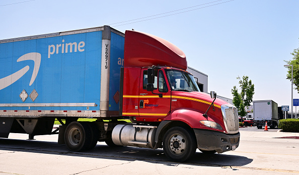 Suspensión de Licencias CDL en Colorado: Impacto en Inmigrantes con Estatus Legal Temporal