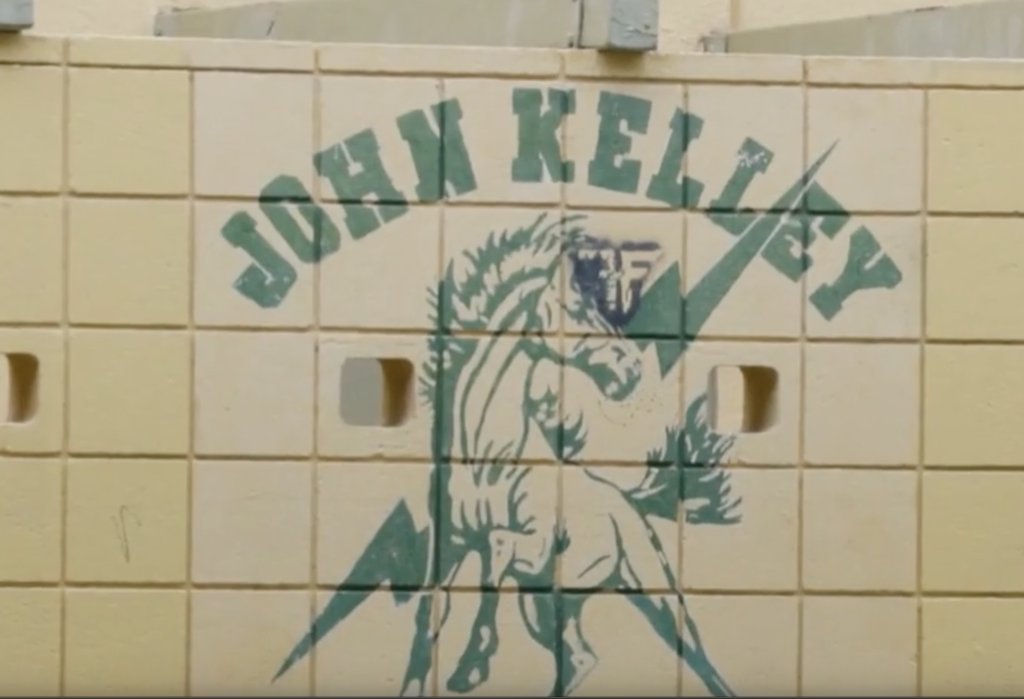 Escuela Primaria John Kelley: Salones de Clase Libres de Moho Tras Evaluaciones Ambientales