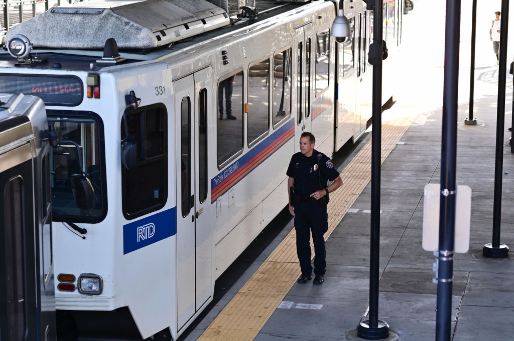 Retrasos en el servicio de RTD hacia DIA y suspensión de la W Line por cortes de energía