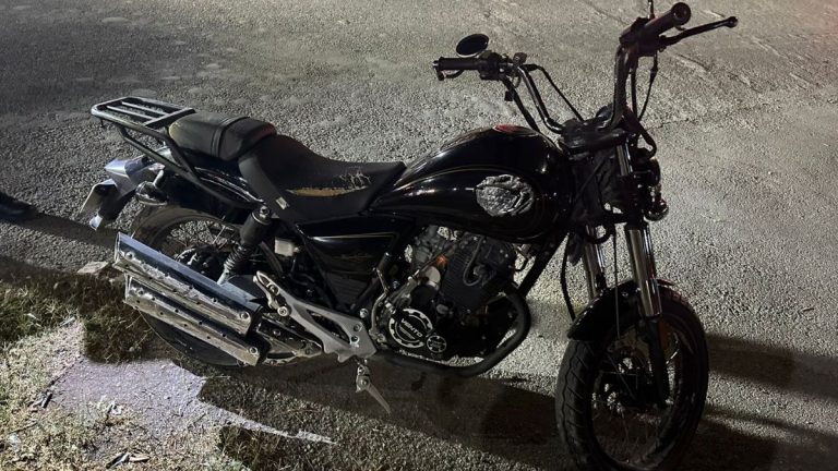Accidente en Gómez Palacio: Adulto Mayor Arrolla a Perrito y Sufre Caída en Motocicleta