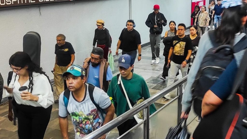 Accidentes en la Línea 9 del Metro CdMx: 12 Heridos por Caídas en Escaleras Eléctricas
