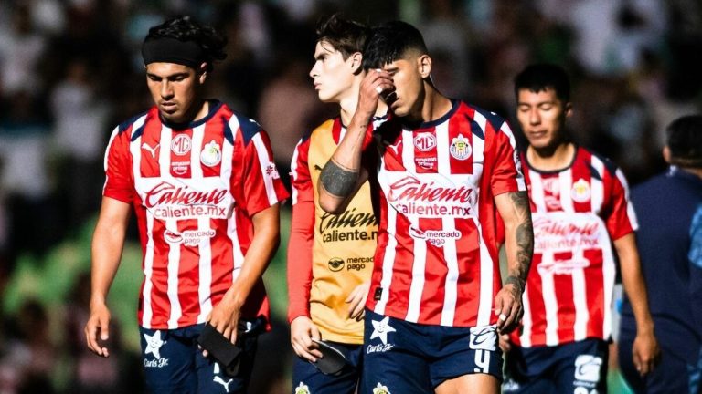 Chivas en la Mira: ¿Cuál es el Futuro de Pulido en el Fútbol Mexicano?