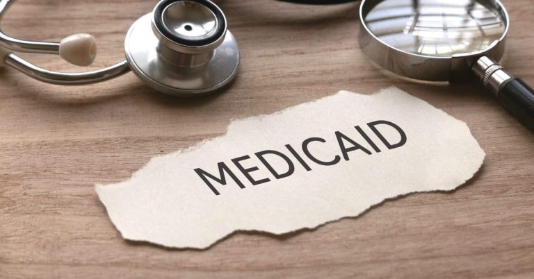 Pagos de Medicaid: Más de $207 millones destinados a beneficiarios fallecidos