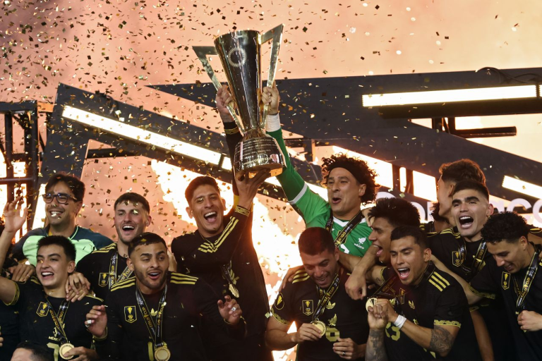 La Victoria del ‘Tri’ en la Copa Oro: Un Símbolo de Esperanza para la Comunidad Mexicana en Estados Unidos