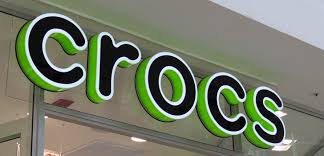Crocs demanda al gobierno de Trump por $54 millones en reembolso de aranceles