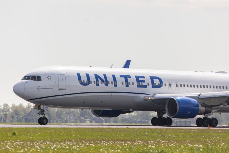 United Airlines Lanza Wi-Fi de Alta Velocidad en Vuelos desde el Aeropuerto Internacional de Denver