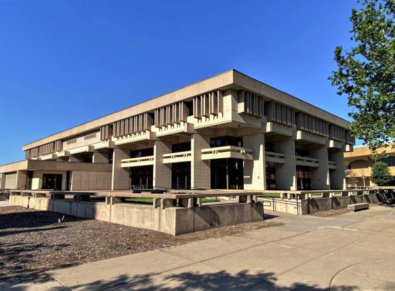 Wichita Invierte $2 Millones en la Renovación de la Antigua Biblioteca Central como Centro de Eventos
