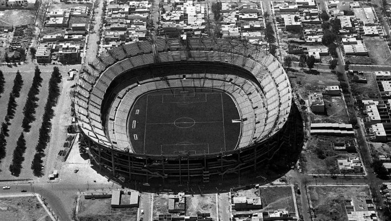 Guadalajara Brilla en Su Primer Mundial de Fútbol: Un Viaje de Gloria y Evolución