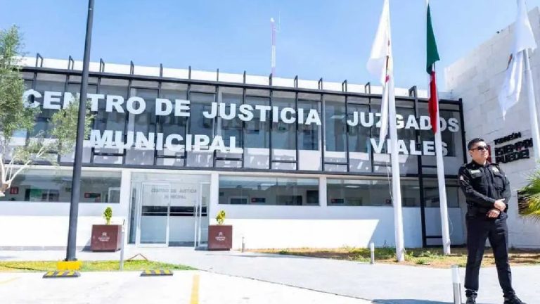 Cena de Año Nuevo para detenidos en el Centro de Justicia Municipal de Torreón