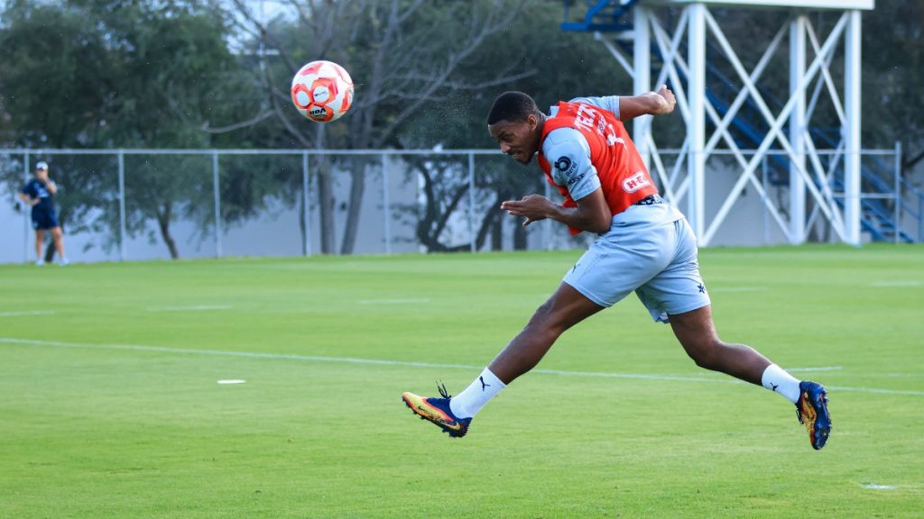Anthony Martial NO Participa en el Entrenamiento con Rayados: ¿Cuál es la Razón?