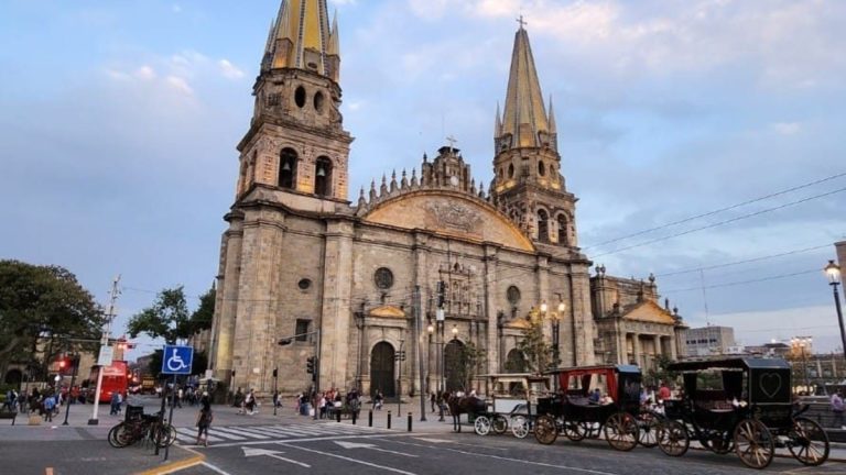 Misás de Año Nuevo en la Catedral de Guadalajara: Horario y Celebraciones para 2026