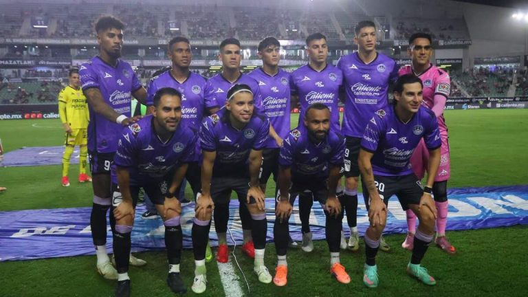Mazatlán envía un mensaje poderoso por el Año Nuevo y los aficionados reaccionan