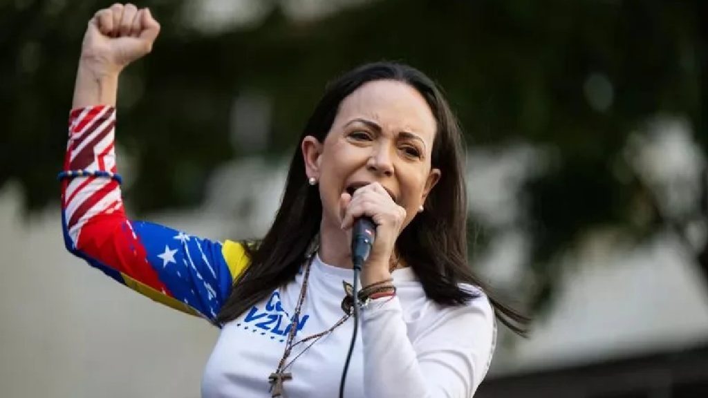 María Corina Machado Pide Transición Inmediata: ‘La Hora de la Libertad Ha Llegado’
