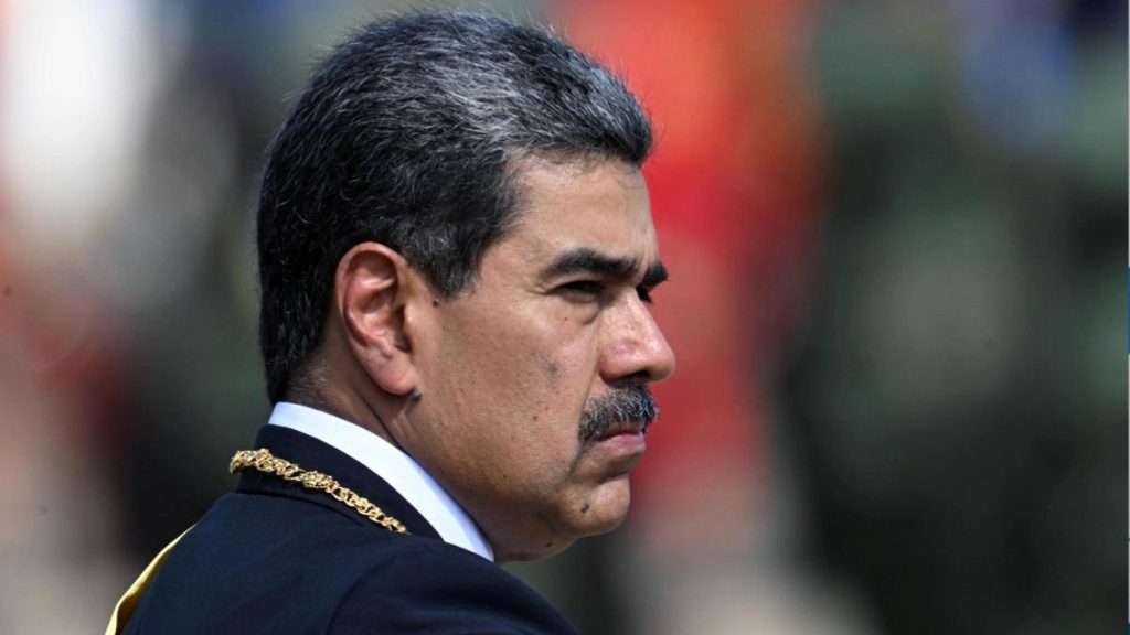 Donald Trump Muestra Imagen de Nicolás Maduro Tras Su Detención en Venezuela