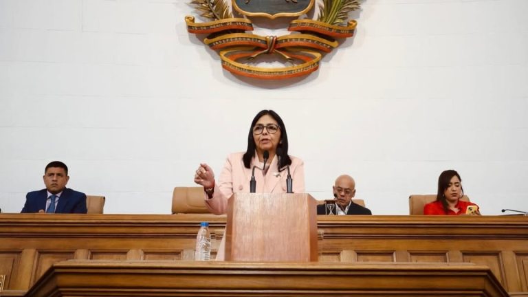 Delcy Rodríguez: La Abogada de Chávez y Sucesora de Maduro en la Crisis Política en Venezuela