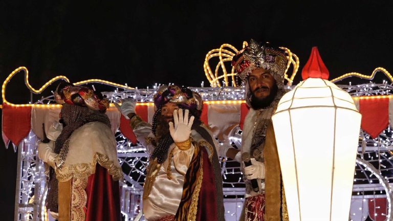 Descubre cómo disfrutar del desfile de los Reyes Magos en Puebla: ruta y calles cerradas