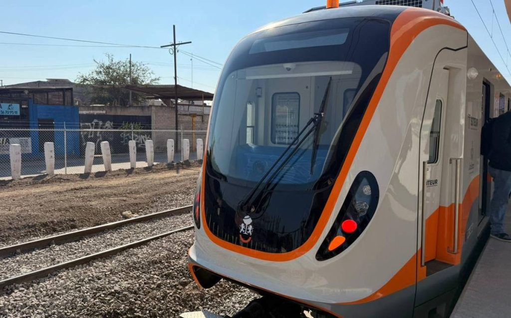 Caos en la Línea 3: Suspensión del Servicio Ferroviario por Mujer en las Vías