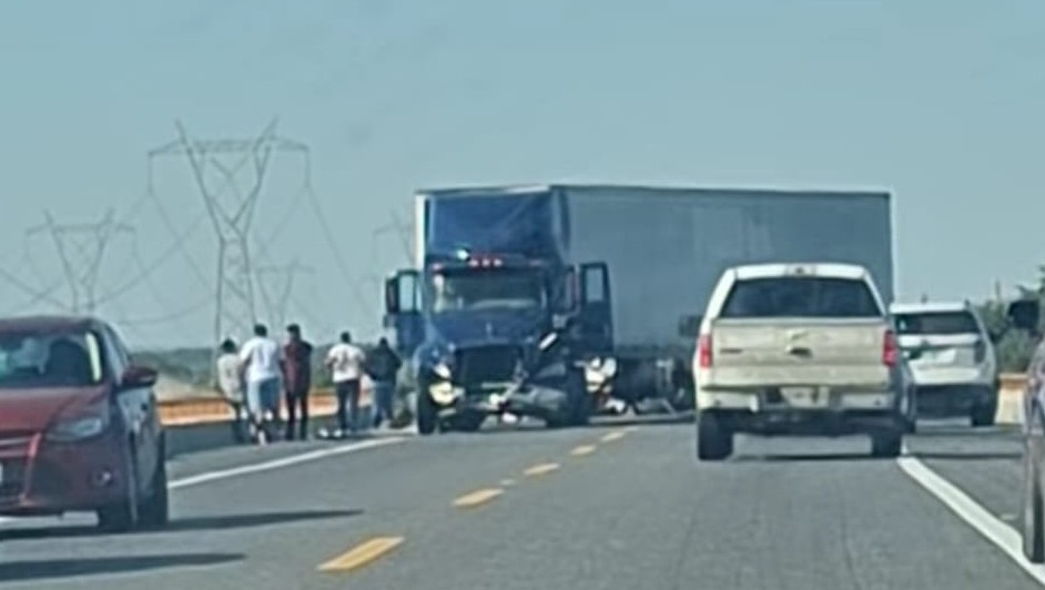 Trágico accidente en la carretera a Ciudad Victoria deja cinco muertos, incluyendo tres menores