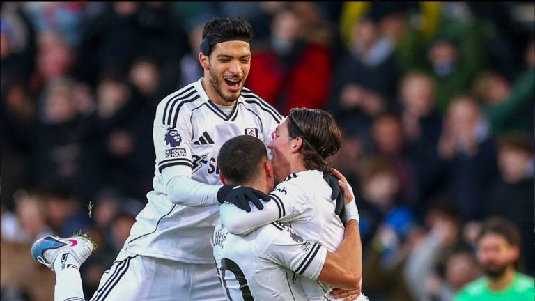 Raúl Jiménez Brilla con Asistencia Increíble ante Liverpool en la Premier League