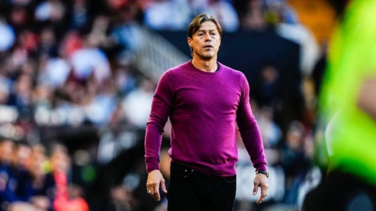 El futuro de Matías Almeyda en Sevilla FC bajo amenaza por rumores de compra de Sergio Ramos