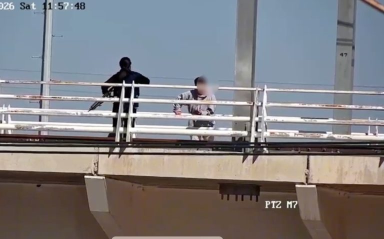 Rescate Heroico: Policías de Tlaquepaque Salvan a Mujer en la Central Nueva