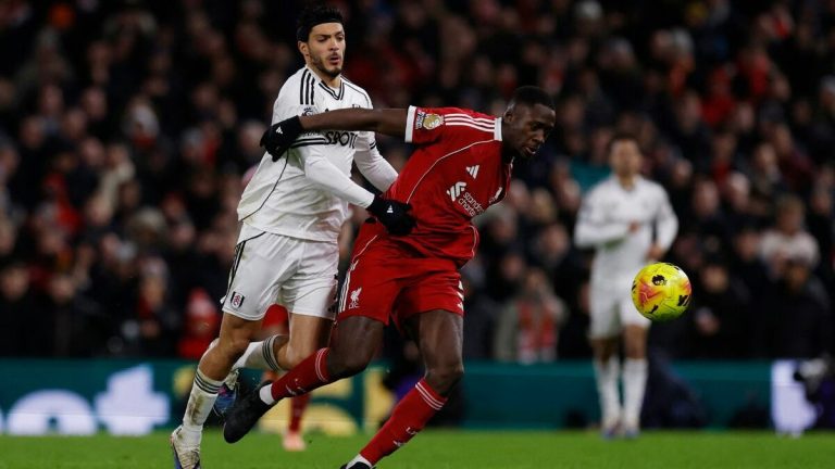 Fulham y Liverpool Empatan en un Vibrante Encuentro: Raúl Jiménez Brilla con Asistencia