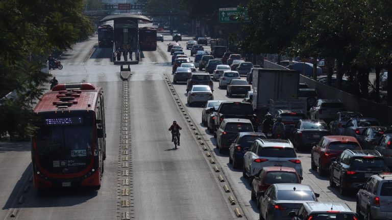 Hoy No Circula CdMx y Edomex: ¿Qué Autos No Pueden Circular Este Lunes 5 de Enero de 2026?