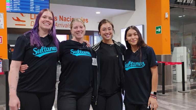 Refuerzos del Sultanes Femenil Arriban a Aspen: Nuevas Jugadoras y Manager Listas para la Temporada
