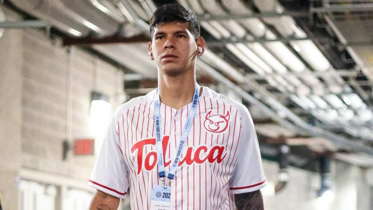 Fichaje Impactante: Pumas Negocia la Llegada de Robert Morales desde Toluca