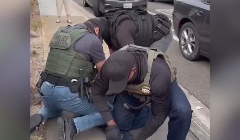 California prohíbe ocultar identidades de agentes policiales: Ley de Transparencia en Operativos