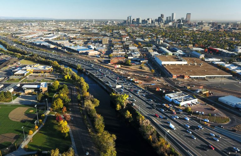 Pronóstico del Tiempo en Denver: Inicia Febrero con Condiciones Templadas y Posible Lluvia y Nieve