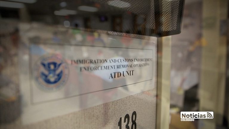 Congresistas obtienen acceso a los centros de detención de ICE sin previo aviso tras fallo judicial