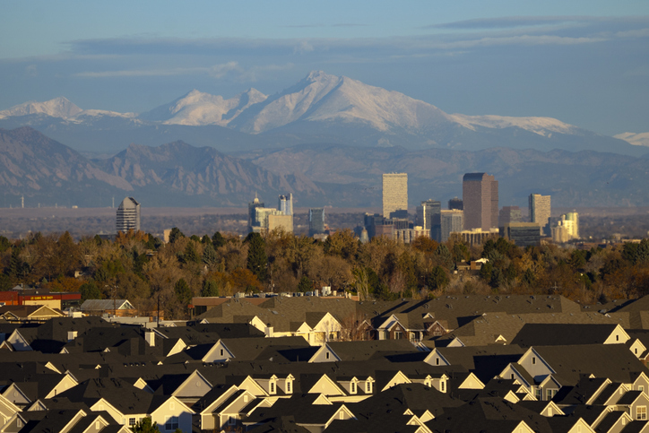 Ventas de casas en Denver registran la menor cifra desde 2008