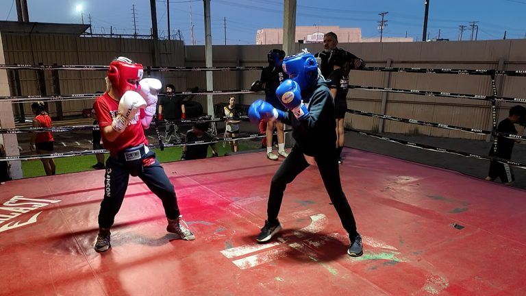 Julián Representa al Condado Imperial en el Torneo Internacional de Boxeo