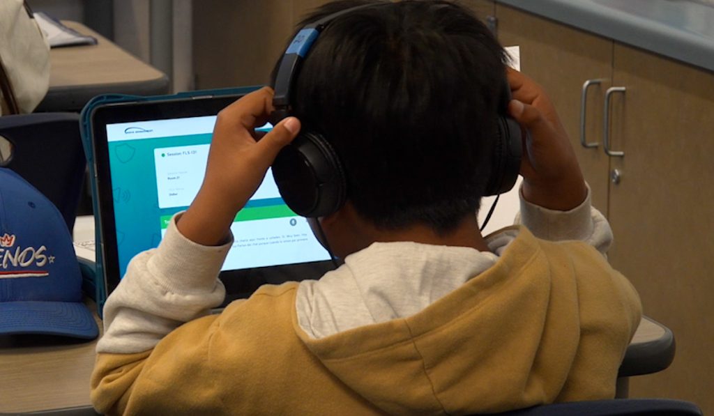 Transformación en el Aula: Traducción en Vivo Mejora el Aprendizaje de Estudiantes Hispanohablantes en Oceanside