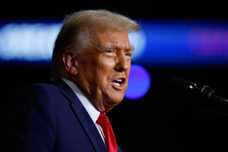 Corte Suprema Revoca Aranceles Impuestos por Trump Usando Poderes de Emergencia