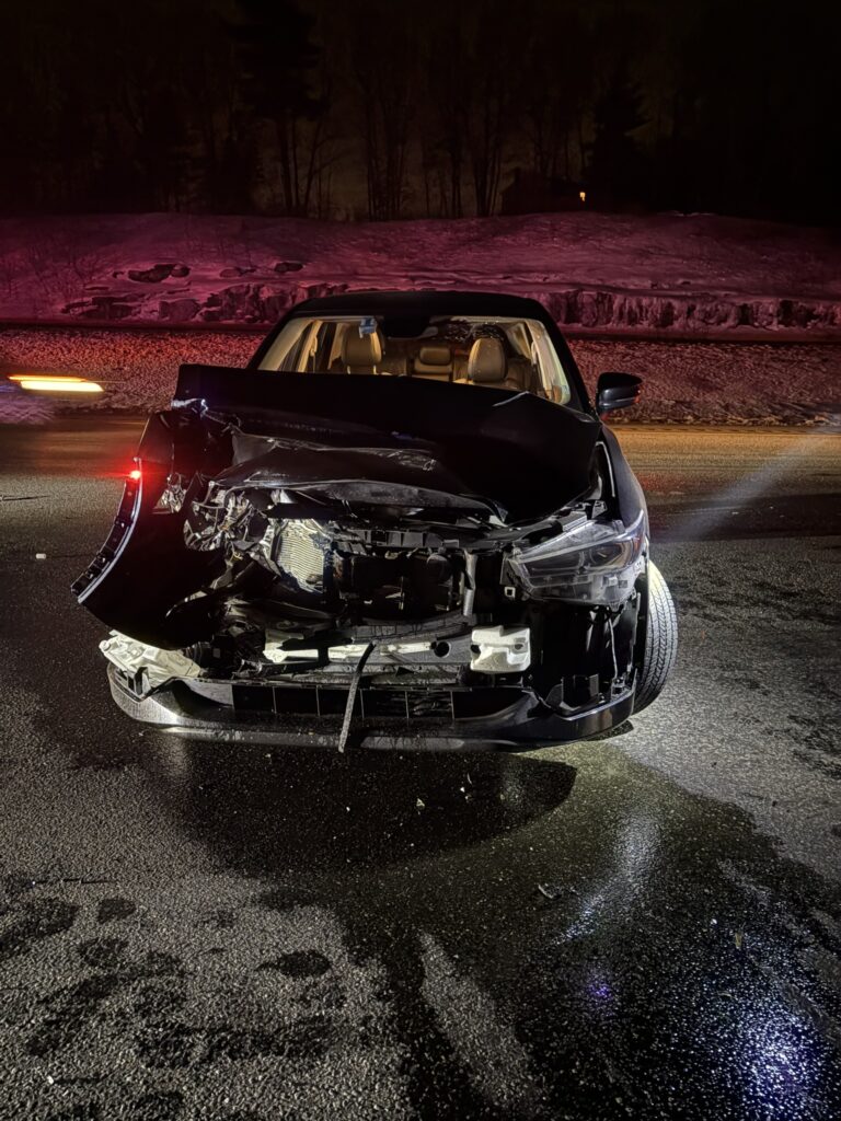 Accidente I-93 en New Hampshire: Conductor Gravemente Herido Tras Choque y Fuga