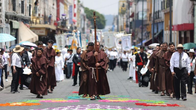 Todo lo que necesitas saber sobre la Procesión del Viernes Santo en Puebla 2026: Fechas, ruta y tradiciones