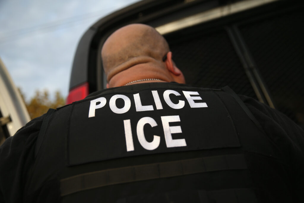 ICE Responde a la Orden Ejecutiva de Denver sobre la Inmigración y la Aplicación de la Ley Federal