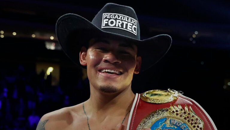 Vaquero Navarrete Logra Maestría en el Ring: Nocaut Técnico Contra Sugar Núñez