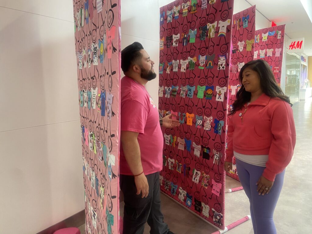 Camiseta Rosa: La campaña para erradicar el acoso escolar en la Costa Central