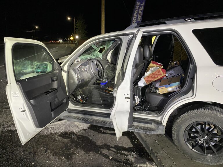 Arresto por DUI y Posesión de Armas en Sun Valley tras Crítico Accidente